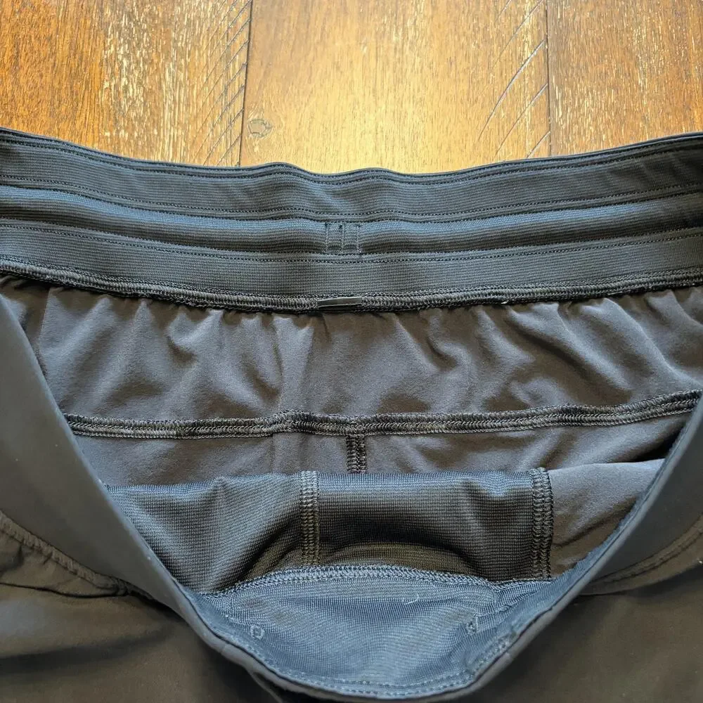 Lululemon Shorts Mens Large Black 10 Inseam Athletic Running Gym Training - Picture 7 of 11
